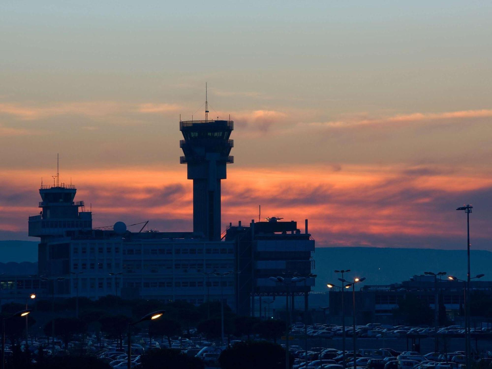 Ibis Budget Marseille Vitrolles ヴィトロル エクステリア 写真