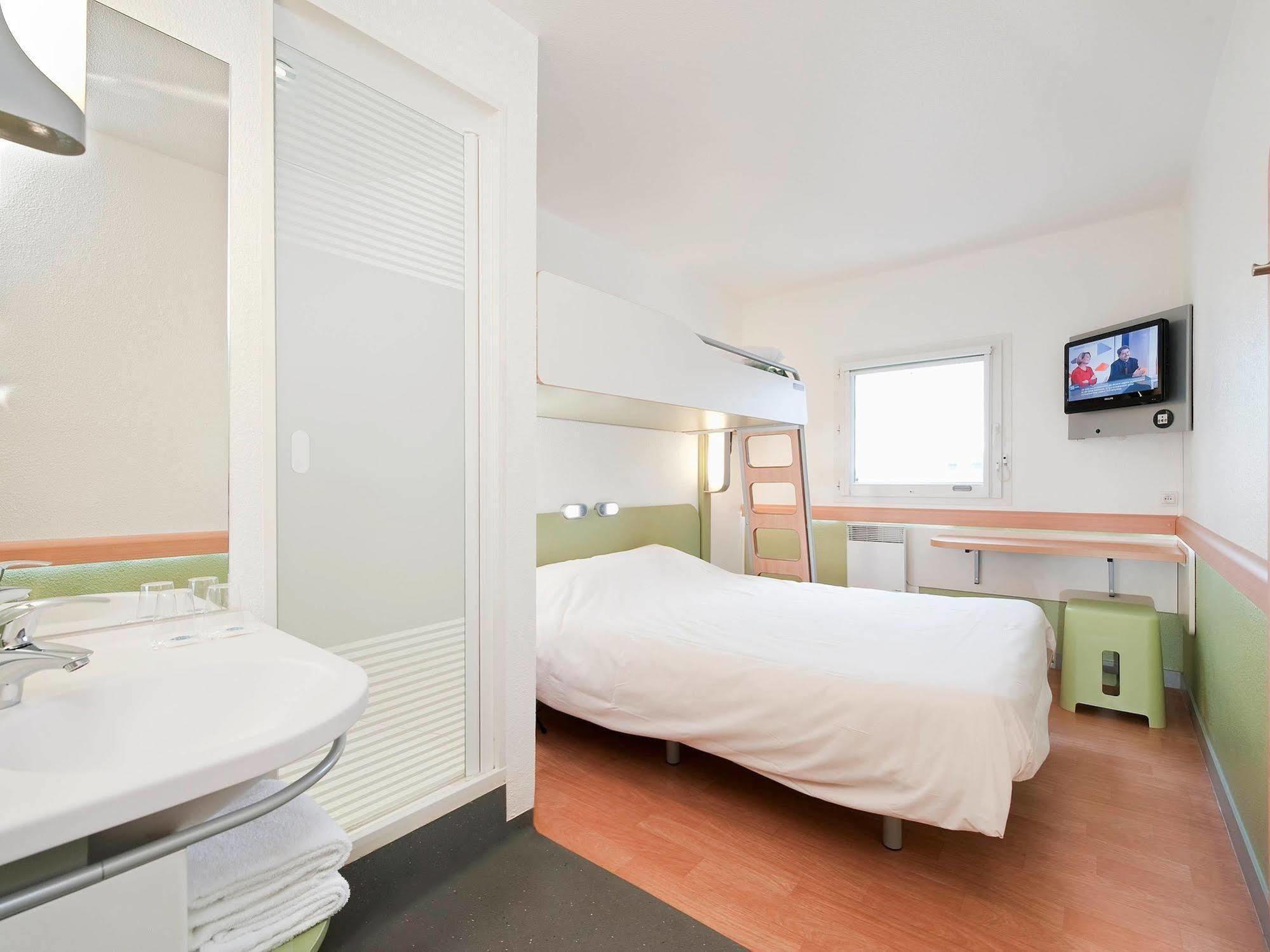 Ibis Budget Marseille Vitrolles ヴィトロル エクステリア 写真
