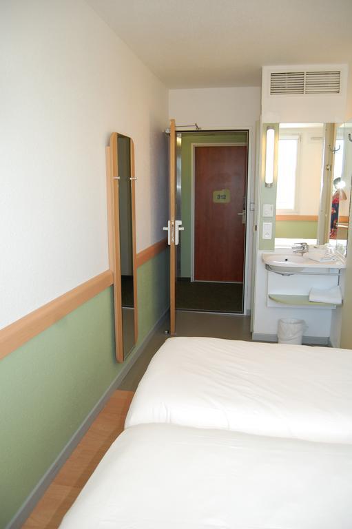 Ibis Budget Marseille Vitrolles ヴィトロル 部屋 写真